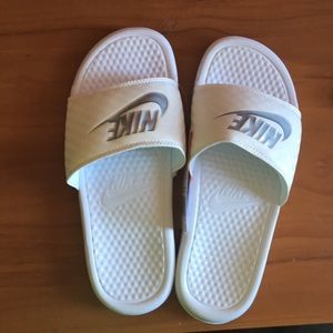 Nike slides
